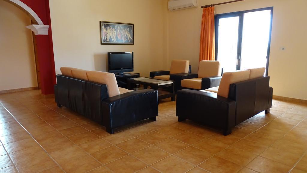 Villa Lions Ksamil Chambre photo